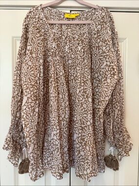 Roller Rabbit Tan & White Floral  Peasant Blouse Large